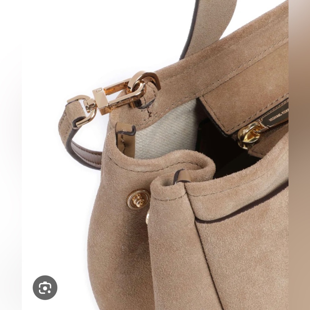 Like new Michael Kors Suede crossbody handbag Romee - Picture 5 of 6